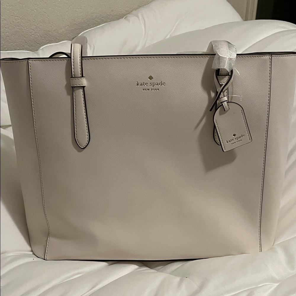 Kate Spade New York Schuyler White Medium Tote Bag